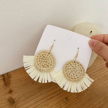 Загрузить изображение в средство просмотра галереи, Woven rattan beach pendant earrings
