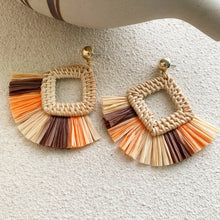 Загрузить изображение в средство просмотра галереи, Woven rattan beach pendant earrings
