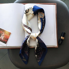 Load image into Gallery viewer, Fashion square print 70*70 cm ladies accessory scarf
