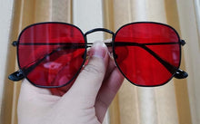 Загрузить изображение в средство просмотра галереи, Designer small square sunglasses
