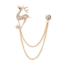 Load image into Gallery viewer, Leaf Elk Wing Palm Brooch
