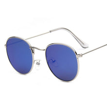 Загрузить изображение в средство просмотра галереи, Classic small frame round modal sunglasses
