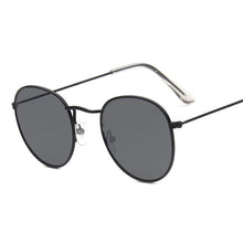 Загрузить изображение в средство просмотра галереи, Classic small frame round modal sunglasses
