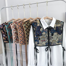 Load image into Gallery viewer, Chinese embroidered floral cheongsam false collar
