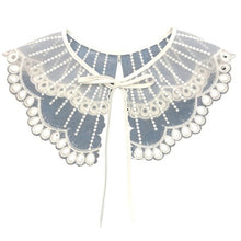 Загрузить изображение в средство просмотра галереи, Embroidered floral lace half shirt
