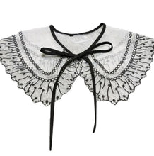 Загрузить изображение в средство просмотра галереи, Embroidered floral lace half shirt
