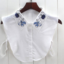 Load image into Gallery viewer, Beaded detachable collar
